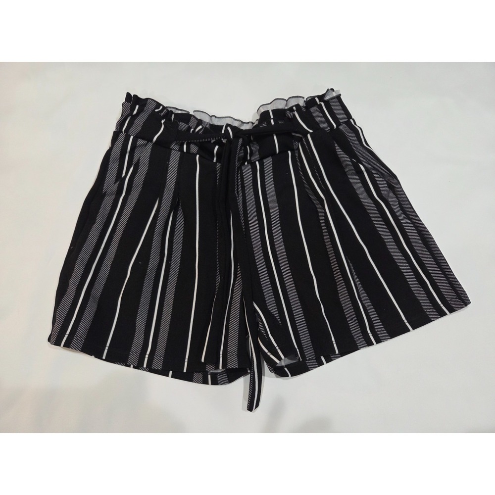 Olivia Rose Black and White Stiped Shorts Elastic Waist Tie Waist Size Large